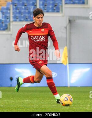 Roma, Italia. 07 marzo 2021. RomaÕs Gonzalo Villar in azione durante la Serie Italiana UNA partita di calcio tra Roma e Genova allo stadio Olimpico. Credit: Riccardo De Luca - Update Images/Alamy Live News Foto Stock