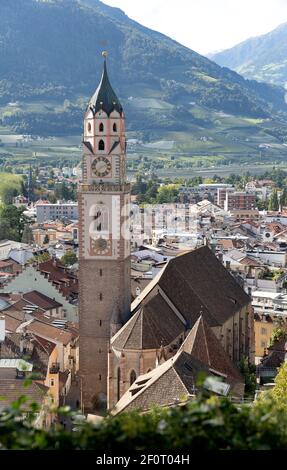 Chiesa parrocchiale di San Nicola, Merano, Vinschgau, Alto Adige, Italia Foto Stock