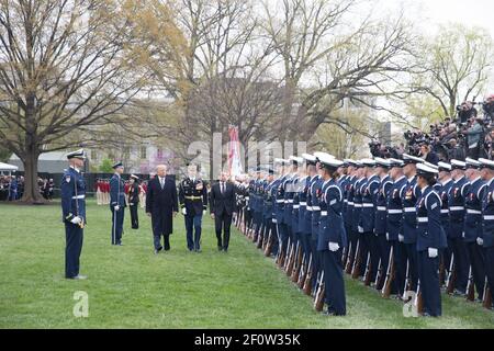 La cerimonia di arrivo del Presidente della Francia e della Sig.ra Macron Foto Stock