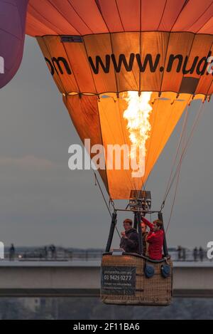 Canberra, ACT, Australia, 08 Mar 2021. Il Canberra Balloon Spectacular, precedentemente noto come Canberra Balloon Festival, è un festival annuale di mongolfiera che si svolge presso i prati della vecchia Casa del Parlamento a Canberra, Australia. Credit: Darren Weinert/Alamy Live News Foto Stock