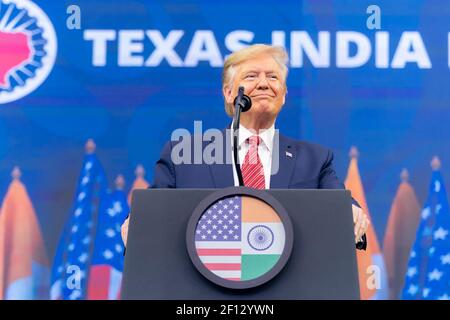 Il presidente Donald Trump ha commentato il suo intervento domenica 22 2019 settembre in occasione di un raduno in onore del primo ministro Narendra modi allo stadio NRG di Houston, Texas. Foto Stock