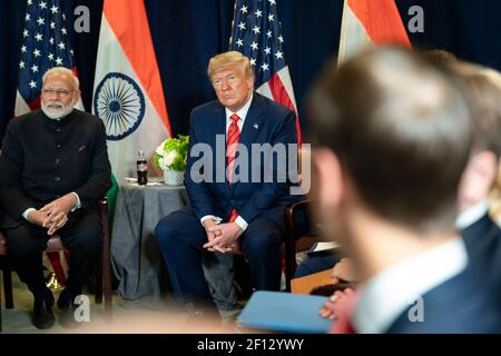 Il presidente Donald Trump e il primo ministro indiano Narendra modi hanno partecipato a una riunione bilaterale martedì 24 2019 settembre presso la sede centrale delle Nazioni Unite a New York. Foto Stock