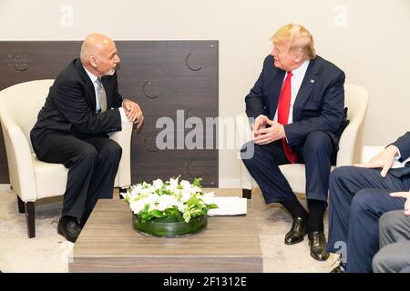 Il presidente Donald Trump incontra il presidente della Repubblica islamica dell'Afghanistan Ashraf Ghani mercoledì 22 2020 gennaio al Davos Congress Center di Davos Svizzera. Foto Stock