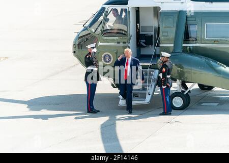 Il presidente Donald Trump sbarca Marine One all'aeroporto internazionale JFK di New Yorkâ€™giovedì 25 2019 settembre e si imbarca su Air Force One sulla strada per la base congiunta Andrews M. Foto Stock