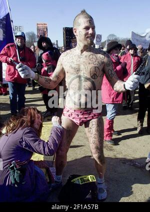 KRT US NOTIZIA SCHIAFFATA PROTESTA KRT FOTOGRAFIA DI