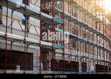 Costruzione di un edificio con impalcature Foto Stock