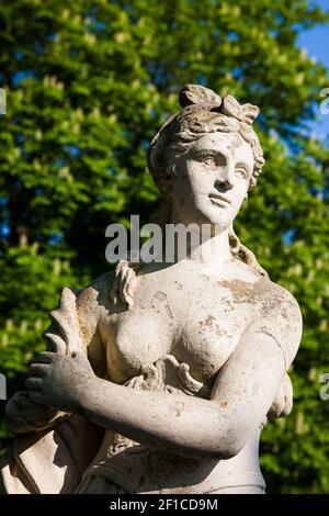 Statua nel parco Foto Stock