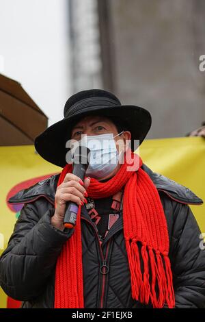 Gdansk, Polonia 7 marzo 2021 Jolanta Senyszyn si è visto a Gdansk, Polonia il 7 marzo 2021 il Manifa è un raduno annuale per i diritti delle donne e delle femministe per celebrare la Giornata internazionale della donna - una giornata globale che celebra le conquiste sociali, economiche, culturali e politiche delle donne. I manifestanti chiedono i diritti delle donne, il rispetto e la libera scelta dell’aborto. Credit: Vadim Pacajev/Alamy Live News Foto Stock