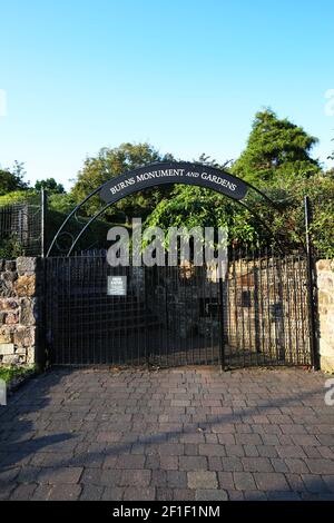 Burns Monument & Gardens, Alloway, Ayrshire, Scozia, Regno Unito, L'ingresso ai giardini di proprietà e curato dal National Trust of Scotland Foto Stock