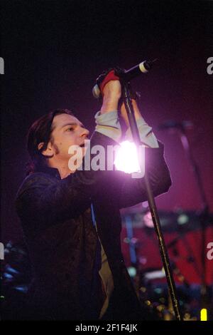 INXS in concerto alla Wembley Arena di Londra, Regno Unito. 18 giugno 1997 Foto Stock