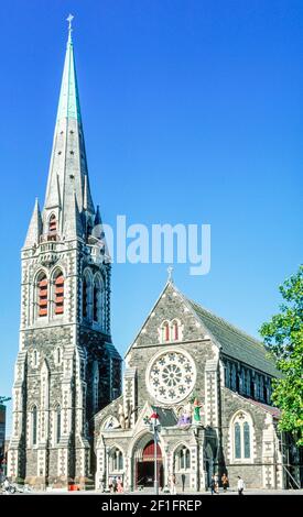 1999 Christchurch South Island Nuova Zelanda - Christchurch Cathedral Christchurch South Island Nuova Zelanda per lo più demolita dopo il terremoto nel febbraio 2011. La Cattedrale di Christchurch, chiamata anche Cattedrale della Chiesa di Cristo e (raramente) Chiesa della Cattedrale di Cristo, è una cattedrale Anglicana sconsacrata nella città di Christchurch, Nuova Zelanda. È stata costruita tra il 1864 e il 1904 nel centro della città, circondata da Piazza della Cattedrale Foto Stock