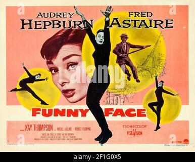 Audrey Hepburn e Fred Astaire. Faccia divertente. Poster del film classico, vecchio e vintage Foto Stock