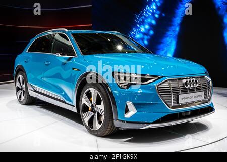 Audi e-tron 55 quattro auto elettrica SUV al Paris Motor Show. Francia - 3 ottobre 2018 Foto Stock