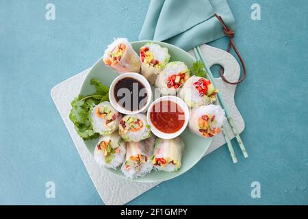 Rotolo a molla con tagliatelle in vetro Foto Stock