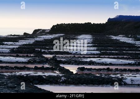 Salinas di la Palma sotto un cielo blu Foto Stock