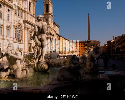 Gian Lorenzo Bernini, Piazza Navona, la Fontana dei Quattro Fiumi, il Rio della Plata in Roma Foto Stock