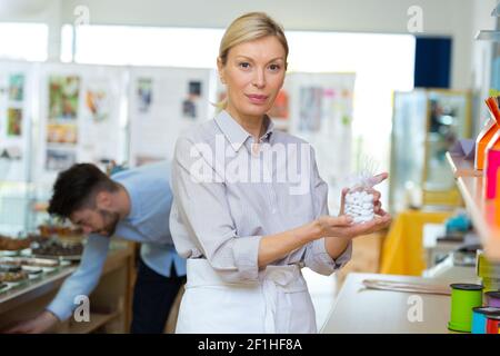 vendita di crostate e dolci in caffetteria Foto Stock