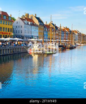 Porto di Nyhavn Copenhagen Danimarca Foto Stock