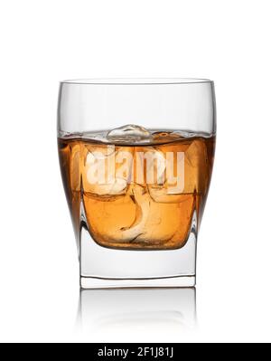Bicchiere di scotch whisky e ghiaccio Foto Stock