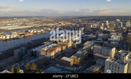 Vista aerea sul canale del centro di Tacoma, Washington Thea Foss Foto Stock