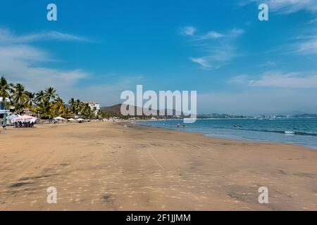 La spiaggia vuota di Playa Santiago, Manzanillo, Colima, Messico Foto Stock