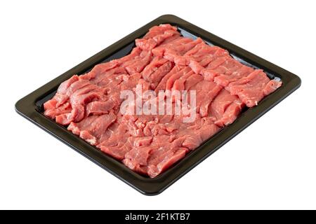 Carne grezza tagliata verticalmente isolata su fondo bianco Foto Stock