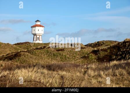 La torre dell'acqua - il punto di riferimento dell'isola di Langeoog Foto Stock