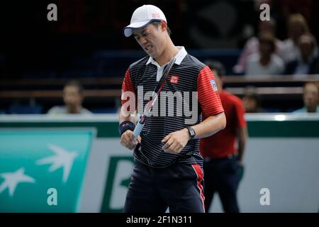 Kei NISHIKORI (JPN) mentre la sua partita contro David FERRER (ESP) durante il BNP Paribas Masters Indoor 2014, al Palais Omnisports de Paris-Bercy, a Parigi, Francia, giorno 5, ottobre 31, 2014. Foto Stephane Allaman / DPPI Foto Stock