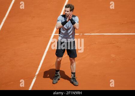 Andy Murray (GBR) ha vinto contro Nick Kyrgios (AUS) durante il French Tennis Open allo stadio Roland Garros di Parigi, in Francia, il 30 maggio 2015. Foto Stephane ALLAMAN / DPPI Foto Stock