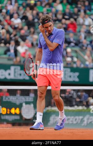 Roger Federer (sui) durante il French Tennis Open allo stadio Roland Garros di Parigi, Francia, il 31 maggio 2015. Foto Stephane ALLAMAN / DPPI Foto Stock