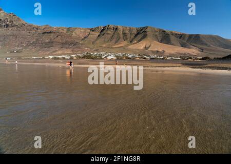 Playa de Famara, Insel Lanzarote, Kanarische Inseln, Spanien | Playa de Famara, Lanzarote, Isole Canarie, Spagna Foto Stock