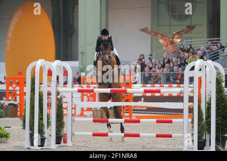 Edwina Tops-Alexander (AUS) durante il Saut Hermès 2016, CSI 5 International jumping indoor, il 18 al 20 marzo 2016 al Grand Palais di Parigi, Francia - Foto Stephane Allaman / DPPI Foto Stock