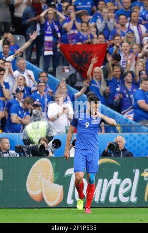 Olivier Giroud (fra) ha celebrato il gol segnato durante la UEFA Euro 2016, quarto finale di calcio tra Francia e Islanda il 03 luglio 2016 allo Stade de France a Saint-Denis, Francia - Foto Stephane Allaman / DPPI Foto Stock