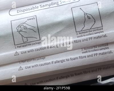 Tampone di campionamento di Wondfo Covid-19 o Corona Antigen Test per test rapidi Foto Stock