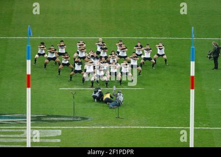 Nuova Zelanda haka prima di iniziare la partita durante l'autunno Test rugby Unione match tra Francia e Nuova Zelanda il 26 novembre 2016 a Stade de France a Saint Denis, Francia - Foto Stephane Allaman / DPPI Foto Stock