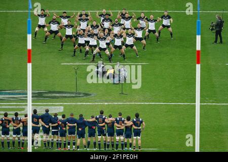 Nuova Zelanda haka prima di iniziare la partita durante l'autunno Test rugby Unione match tra Francia e Nuova Zelanda il 26 novembre 2016 a Stade de France a Saint Denis, Francia - Foto Stephane Allaman / DPPI Foto Stock