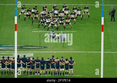 Nuova Zelanda haka prima di iniziare la partita durante l'autunno Test rugby Unione match tra Francia e Nuova Zelanda il 26 novembre 2016 a Stade de France a Saint Denis, Francia - Foto Stephane Allaman / DPPI Foto Stock