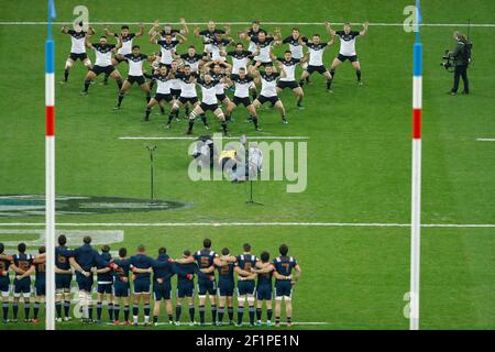 Nuova Zelanda haka prima di iniziare la partita durante l'autunno Test rugby Unione match tra Francia e Nuova Zelanda il 26 novembre 2016 a Stade de France a Saint Denis, Francia - Foto Stephane Allaman / DPPI Foto Stock