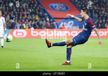 Angel di Maria (psg) ha calciato la palla durante la partita di calcio del Campionato Francese Ligue 1 tra Parigi Saint-Germain e OGC Nice il 27 ottobre 2017 allo stadio Parc des Princes di Parigi, Francia - Foto Stephane Allaman / DPPI Foto Stock