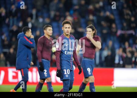 Neymar da Silva Santos Junior - Neymar Jr (PSG), Marcos Aoas Correa dit Marquinhos (PSG), Thiago Silva (PSG), Edinson Roberto Paulo Cavani Gomez (psg) (El Matador) (El Botija) (Florestan) in background durante la partita di calcio del Campionato Francese Ligue 1 tra Parigi Saint Germain e Strasburgo il 17 febbraio, RC 2018 allo stadio Parc des Princes di Parigi, Francia - Foto Stephane Allaman / DPPI Foto Stock