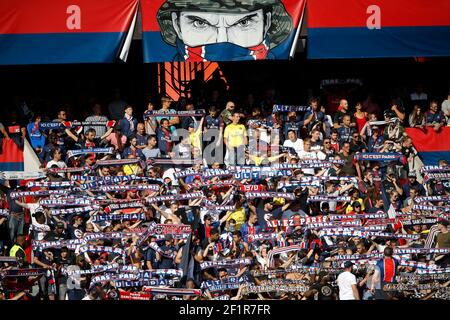 Illustrazione DEI TIFOSI DEGLI ULTRAS PARIGI durante la partita di calcio L1 del campionato francese tra Parigi Saint-Germain (PSG) e SCO Angers, il 25 agosto 2018 al Parc des Princes Stadium di Parigi, Francia - Foto Stephane Allaman / DPPI Foto Stock