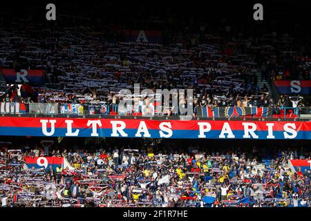 Illustrazione DEI TIFOSI DEGLI ULTRAS PARIGI durante la partita di calcio L1 del campionato francese tra Parigi Saint-Germain (PSG) e SCO Angers, il 25 agosto 2018 al Parc des Princes Stadium di Parigi, Francia - Foto Stephane Allaman / DPPI Foto Stock