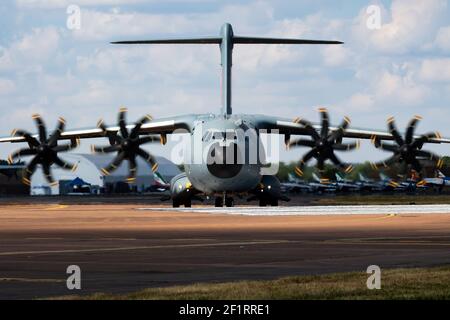 Airbus A400M Atlas EC-400 display aereo da trasporto per RIAT Royal Air Tattoo 2018 International Foto Stock