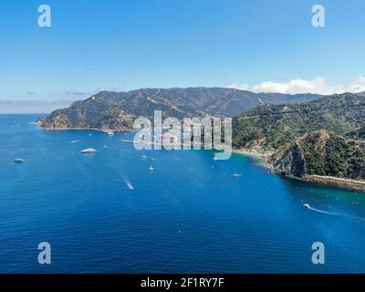 Veduta aerea della baia di Avalon, Isola di Santa Catalina, Stati Uniti Foto Stock