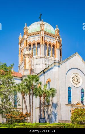 Flagler Memorial Presbyterian Church è una chiesa storica costruita nel 1889 nel secondo stile rinascimentale nel centro di St. Augustine, Florida. Foto Stock