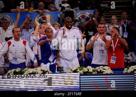 JUDO - CAMPIONATO DEL MONDO 2011 - PARIGI - BERCY (FRA) - GIORNO 6 - 28/08/2011 - FOTO : JULIEN CROSNIER / KMSP / DPPI - CONCORSO DI SQUADRA - SQUADRA FRANCESE Foto Stock