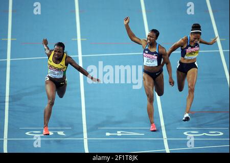 ATLETICA - CAMPIONATO DEL MONDO IAAF 2011 - DAEGU (KOR) - GIORNO 7 - 02/09/2011 - DONNE 200M FINALE - VERONICA CAMPBELL-BROWN (JAM) / VINCITORE - CARMELITA JETER (USA) / 2 - ALLYSON FELIX (USA) / 3° - FOTO : FRANCK FAUGERE / KMSP / DPPI Foto Stock