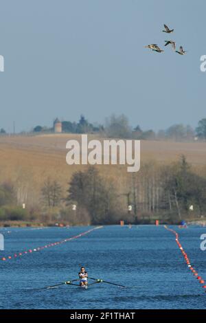 CANOTTAGGIO - BARCHE CORTE CAMPIONATI FRANCESI 2012 - LAGO DI UBY / CAZAUBON (FRA) - 30-31/03 AL 01/04/2012 - FOTO : PHILIPPE MILLEREAU / KMSP / DPPI - ILLUSTRAZIONE Foto Stock