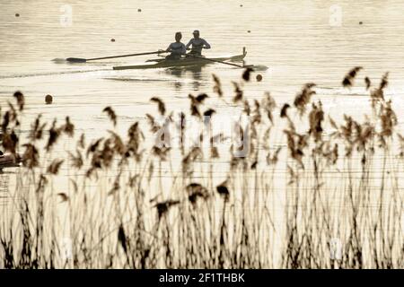 CANOTTAGGIO - BARCHE CORTE CAMPIONATI FRANCESI 2012 - LAGO DI UBY / CAZAUBON (FRA) - 30-31/03 AL 01/04/2012 - FOTO : PHILIPPE MILLEREAU / KMSP / DPPI - ILLUSTRAZIONE Foto Stock