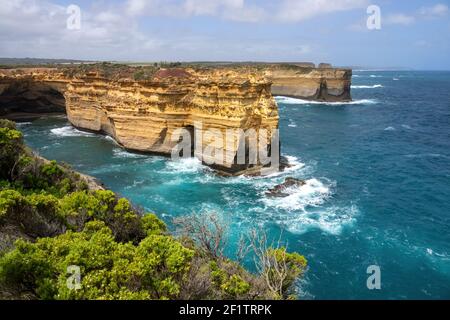 Costa ruvida alla Great Ocean Road Australia Foto Stock